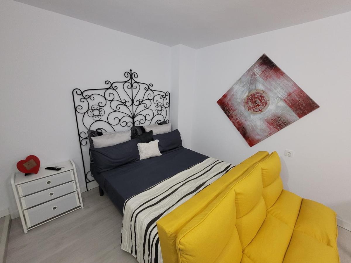 Apartamento Claver เวเฮร์ เด ลา ฟรอนเตรา ภายนอก รูปภาพ